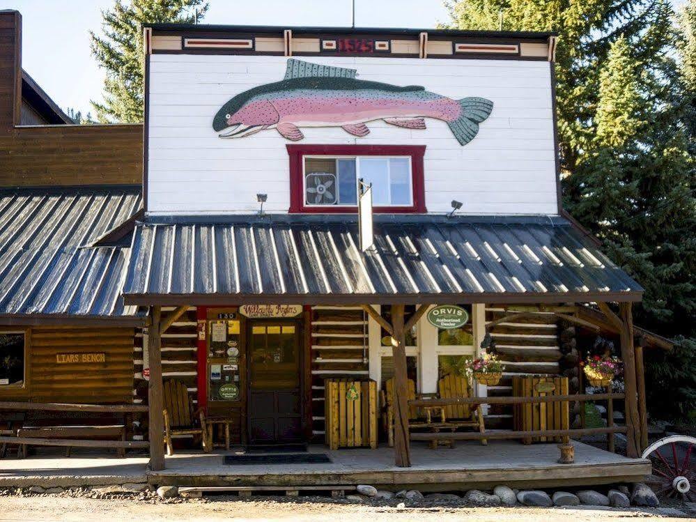 Three Rivers Resort Almont Exterior photo